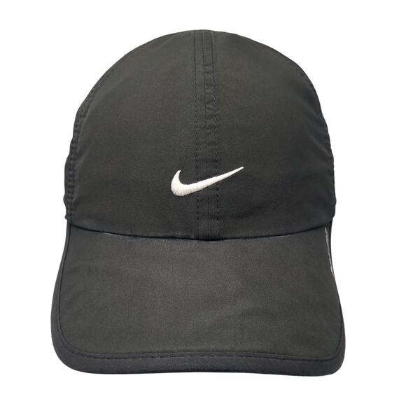 Nike Strapback Baseball Cap Black One Size Adjustable Embroidered Swoosh - Picture 1 of 9